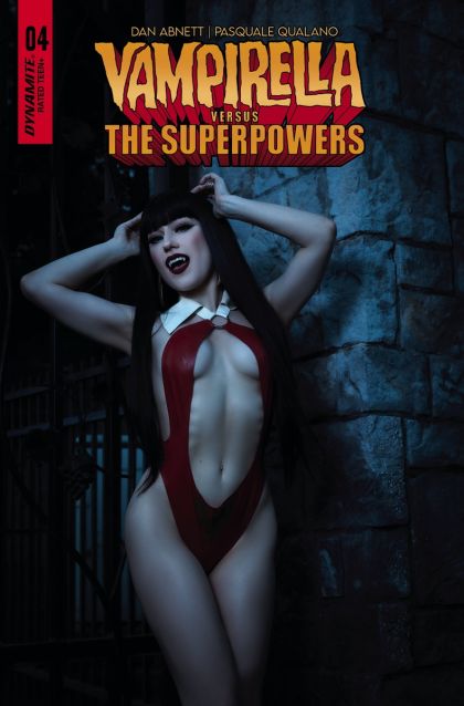 Vampirella vs. The Superpowers #4 – Cosplay Variant (Dynamite Entertainment, 2023)
