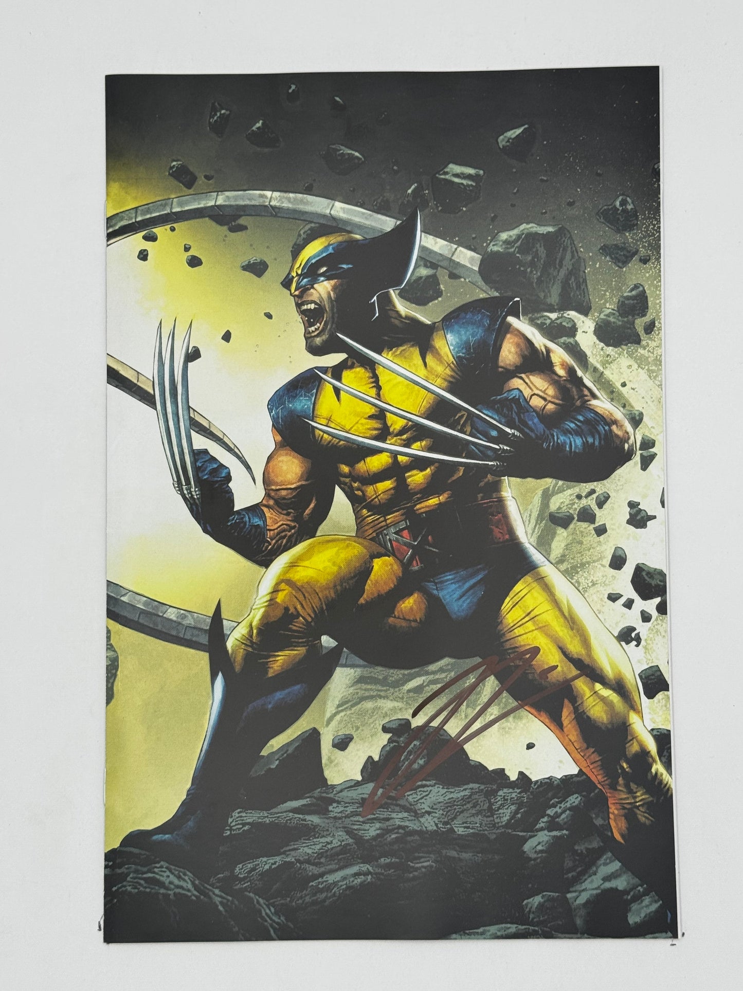 [Signed by Hickman] Wolverine: Revenge - Red Band #4 Virgin Unknown Comics Suayan Convention Exclusive Var Explicit Content [INST]