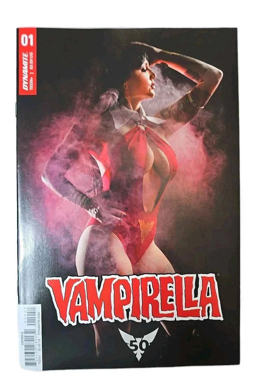 Vampirella #1 Cover E Cosplay